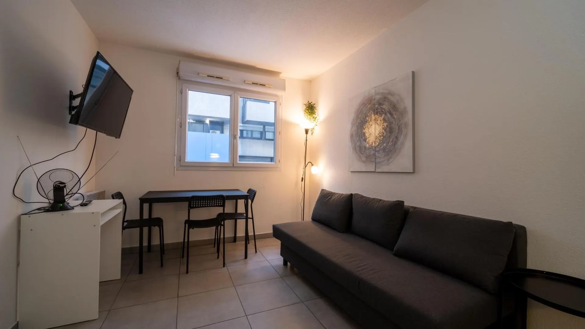 아파트 Appartement Tout Equipe A 6Min De St Charles 마르세유