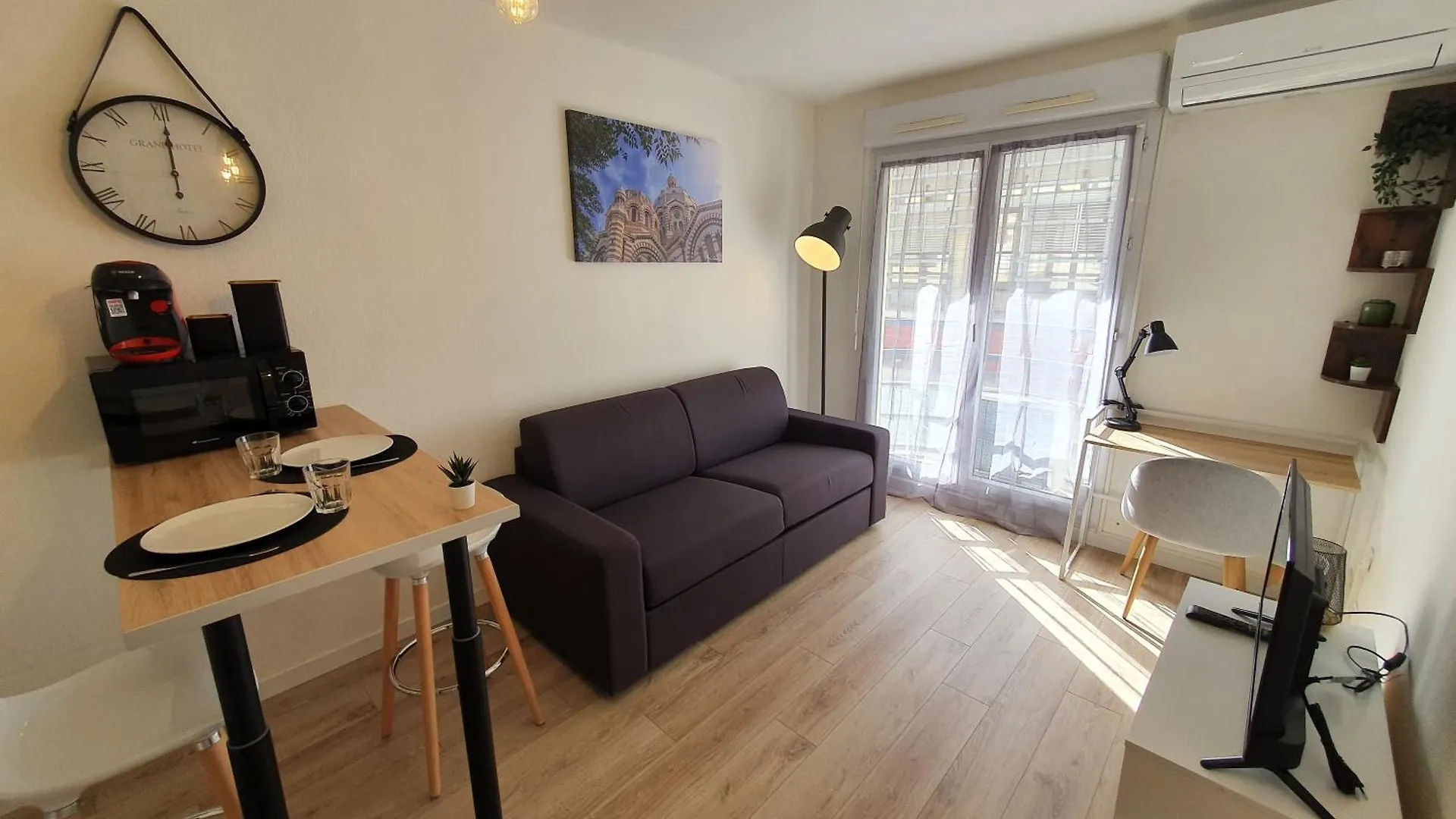 Appartement Tout Equipe A 6Min De St Charles Marseille Apartment